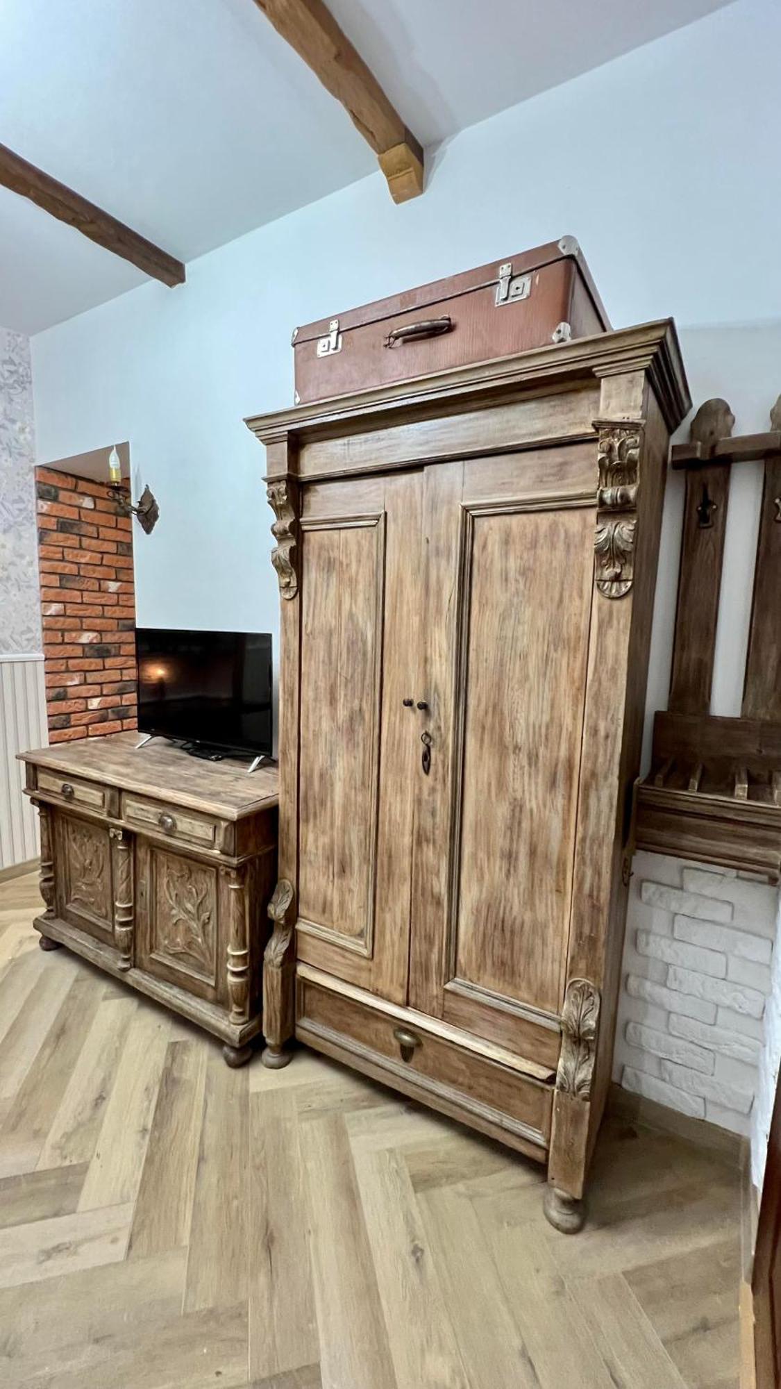 Antique In Appartamento Cracovia